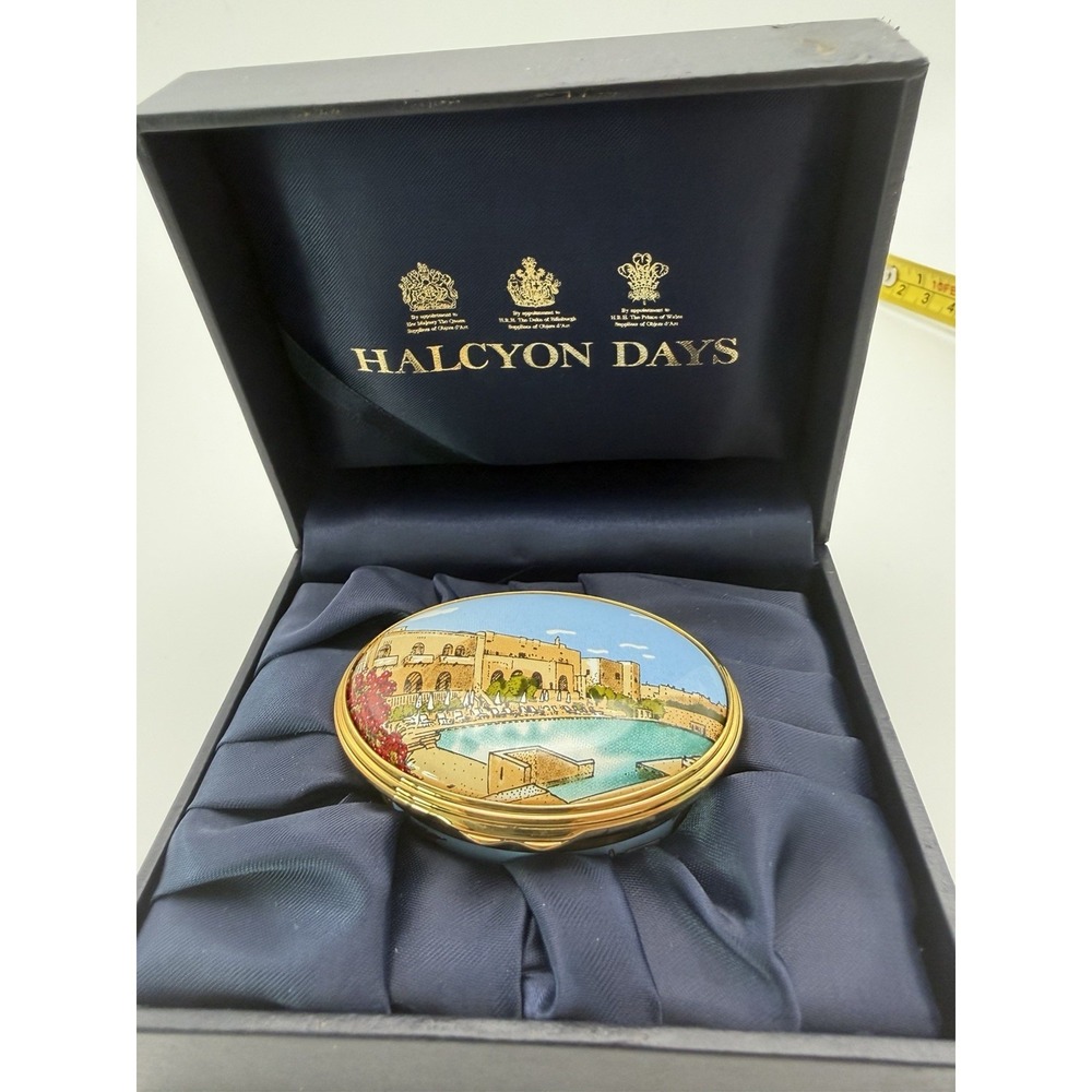 Halcyon Days Puglia 2018 Enamel Box LE 229/585 St James Place w/ Box